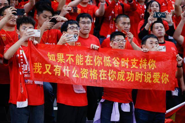 篮协：乔尔杰维奇卸任 郭士强代理男篮主教练